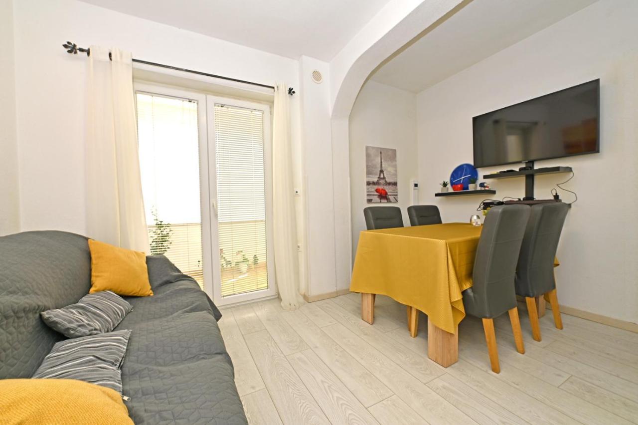 Appartement Apartman Blaz à Poreč Extérieur photo